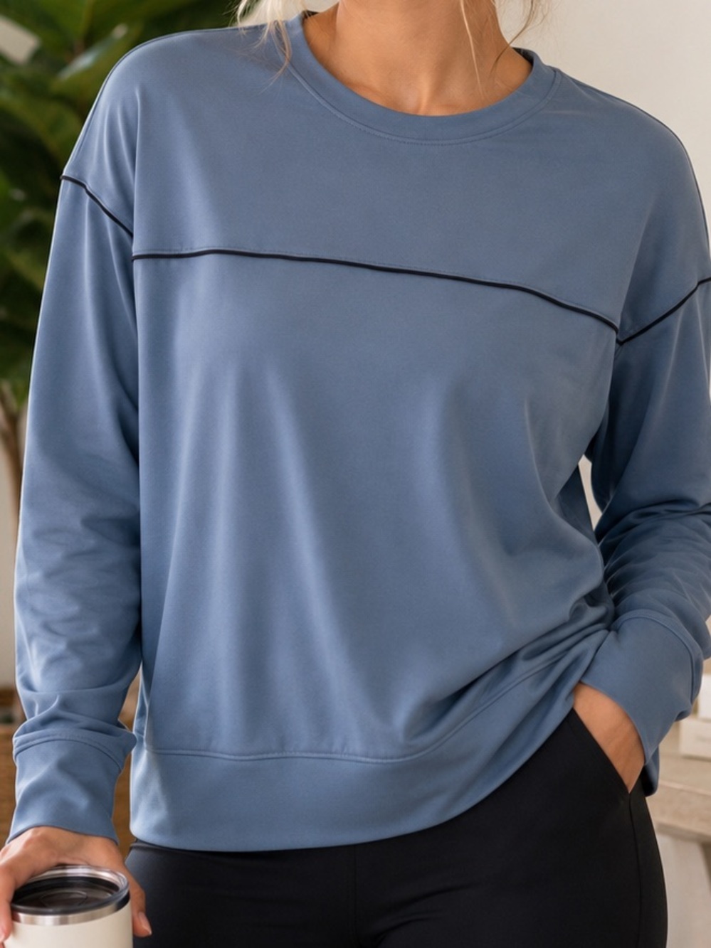 We Wander Stitch Fix Performance Pullover Sweatshirt Blue NWT Size M